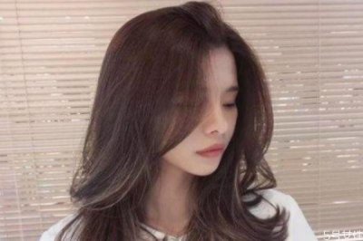 ​头发细少软适合什么发型 什么头发适合锡纸烫