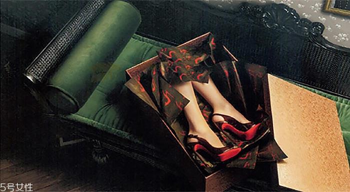christian louboutin热门彩妆有哪些 cl畅销产品盘点
