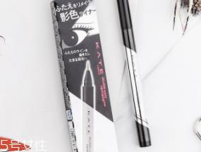 内双怎么画眼影？使用哑光OR微珠光眼影