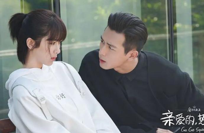 杨紫和李现同班吗 还合作主持过晚会不过杨紫完全没印象