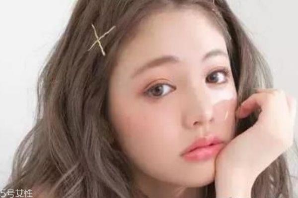 圣诞日常妆怎么画 圣诞妆容教程