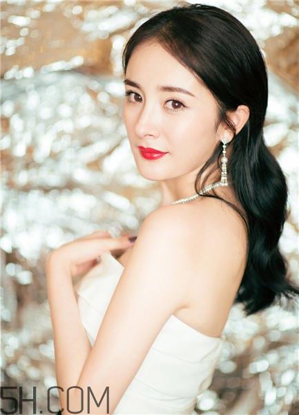 黄褐斑为什么冬轻夏重？黄褐斑为什么是对称的？