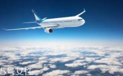 化妆箱可以带上飞机吗？看你装什么产品