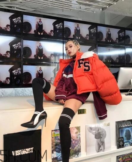 羽绒服怎么穿显瘦？羽绒服怎么搭配不臃肿？