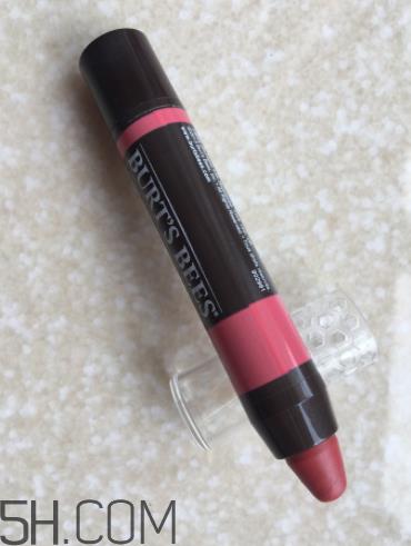 小蜜蜂唇膏笔怎么样？小蜜蜂唇膏笔好用吗？