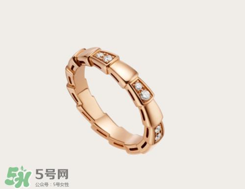 宝格丽灵蛇之戒是什么材质？宝格丽蛇形戒指是金的吗？