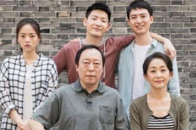 ​56岁老戏骨陈瑾，至今没谈过恋爱，只因与哥哥的一个约定！