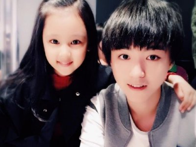 ​能让TFBOYS亲密合照的女生，十岁美出新高度，未来女神非你莫属