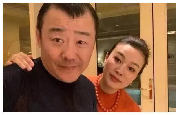 周立波面对国籍问题，在美国深夜公开声明
