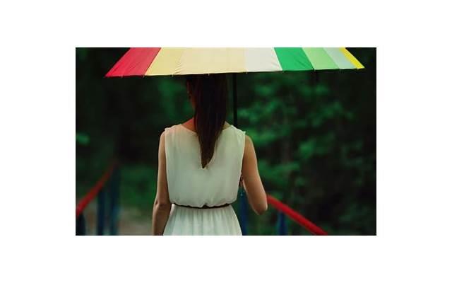 男子逼妻子和妹妹陪他“双飞”，折磨姐妹8年：最后被锄头砸死…