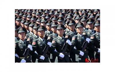 ​强势公婆将儿媳赶出家门，丈夫患病后跪求妻子回去照顾：我怕挨打