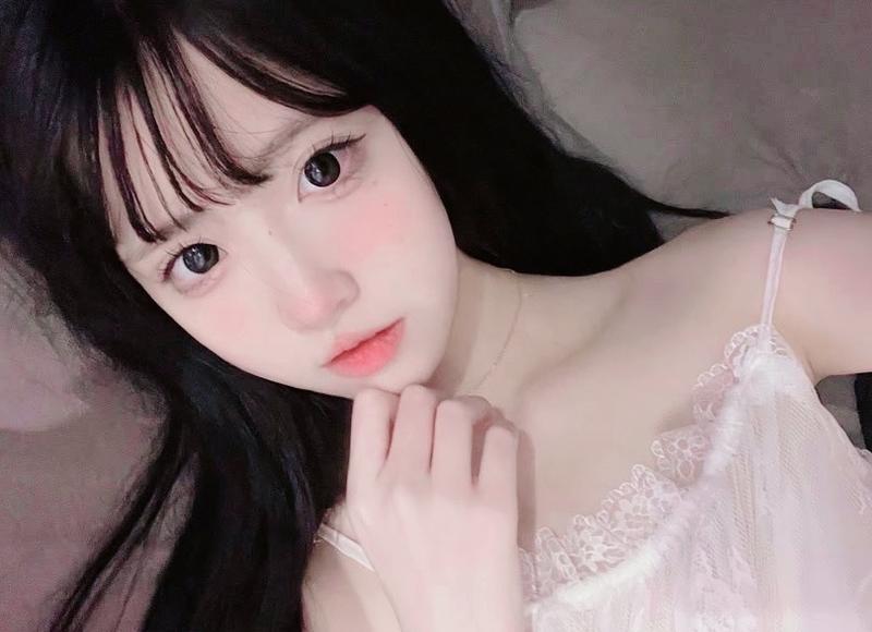 “男人爱上一个人时的生理反应。”