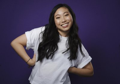 ​Awkwafina成为首位亚裔金球影后，亚裔女性在西方国家的地位有改善吗？