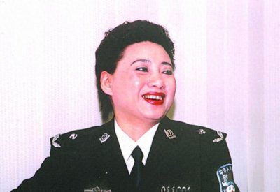 ​回顾：“警察女杰”陈光明让高昂为自己的“情妇”行为付出代价