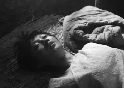 ​花季少女张先兔，年仅16岁就惨遭日军的折磨，连睡觉的时间都没有