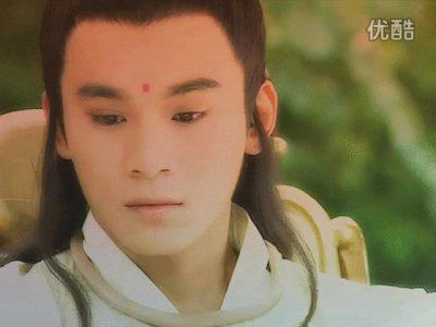 ​爱了王丽坤8年却分手，乔振宇转身娶了王倩一，原因可能是这个