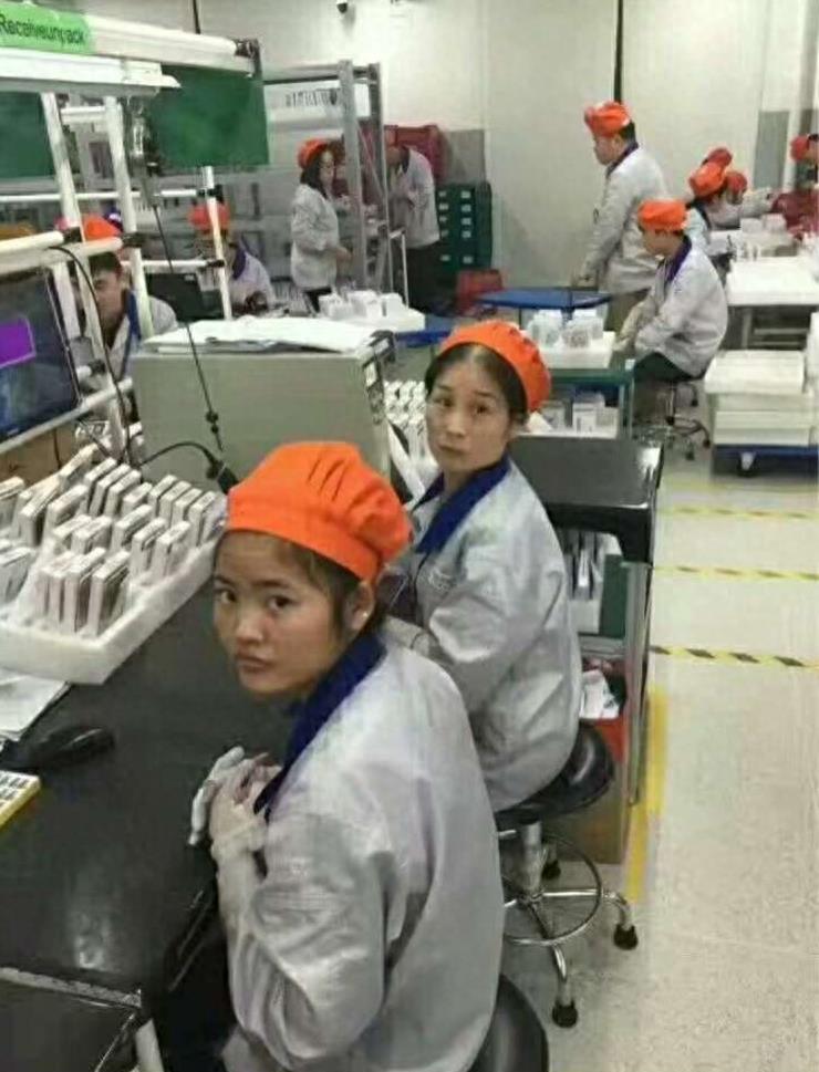 一组实拍图还原富士康代工厂和其他电子厂有何区别？