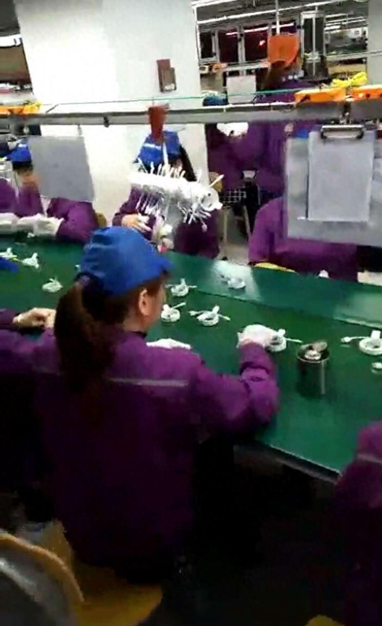 一组实拍图还原富士康代工厂和其他电子厂有何区别？