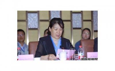 ​硕士毕业后，我嫁给了一个比我大20岁的男人