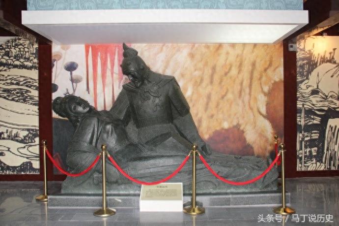 实拍虞姬墓地，墓园十分豪华，可空有虞姬思念着躺在荒凉地的霸王