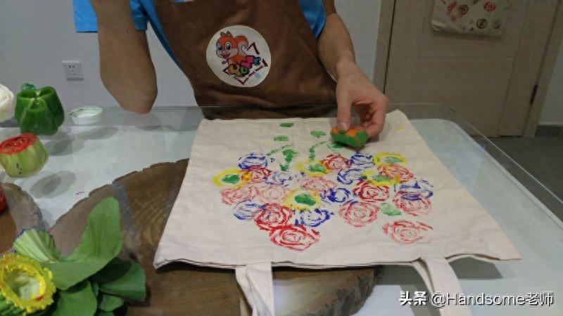 儿童创意美术：蔬菜拓印画-一园青菜成了精