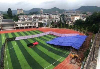 ​操场埋尸案当年推土机司机失踪，家属：警察也找不到