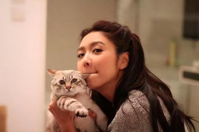 ​圈内人物薛凯琪：多次割腕自杀，美人最后总是孤身一人