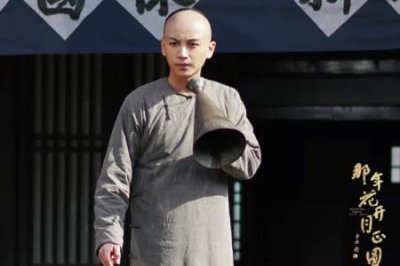 ​那年花开月正圆沈星移为什么变康先生 康卓文和沈星移什么关系