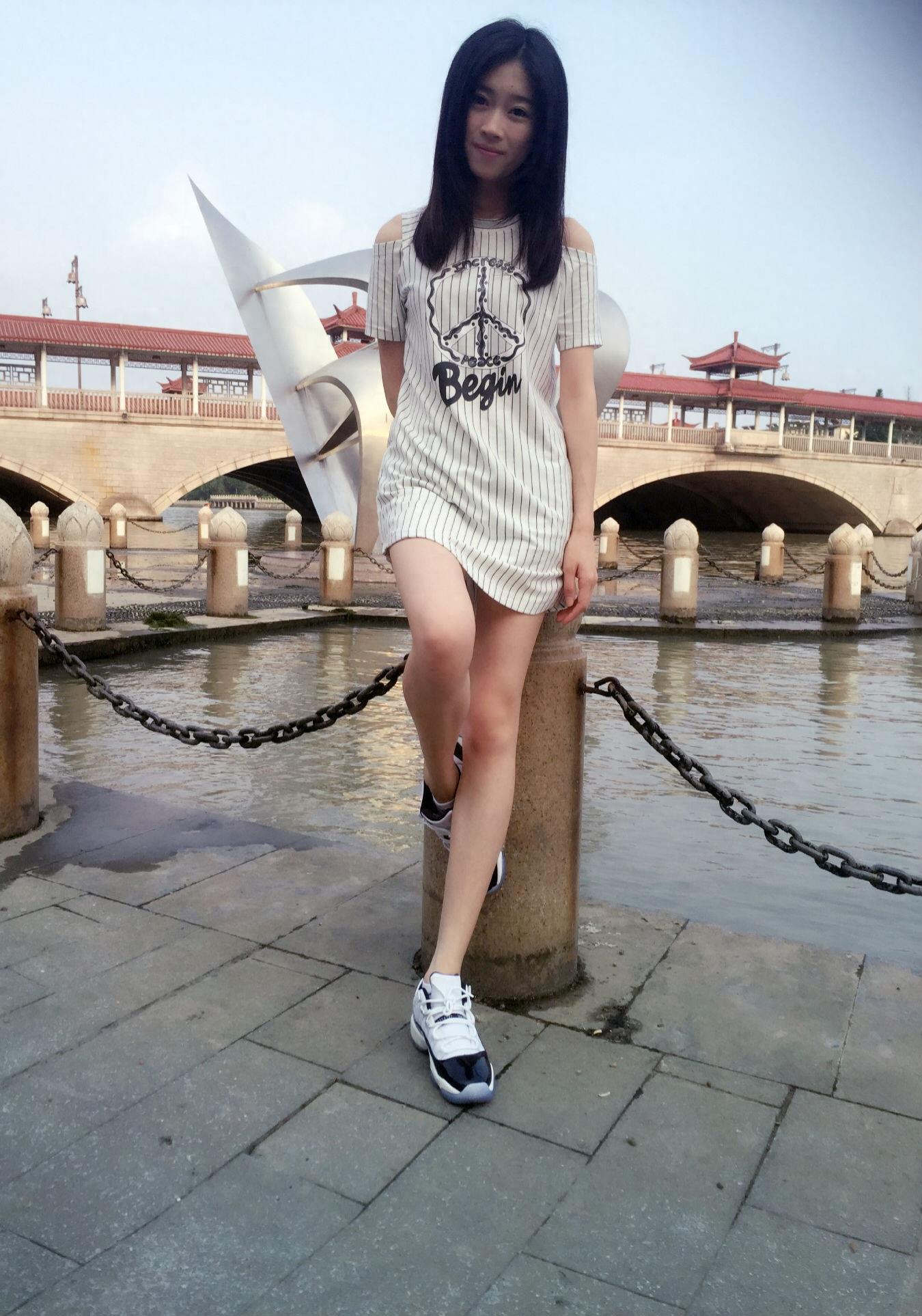 赏心悦目！DOTA2超人气美女解说AMS