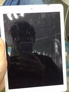 ​几个步骤教你自己动手简单换iPad 外屏