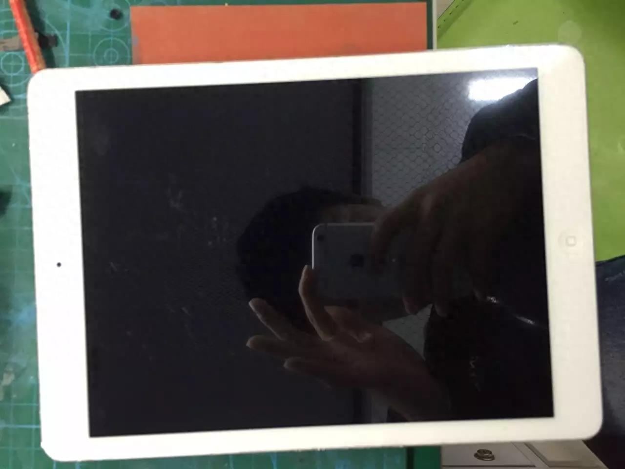 几个步骤教你自己动手简单换iPad 外屏