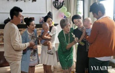​王雨王媛可双胞胎儿子合照 戏里戏外都是满满母爱