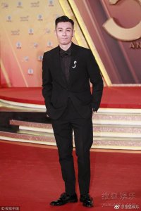 ​TVB2017台庆红毯女明星斗艳，怎么一个都不认识