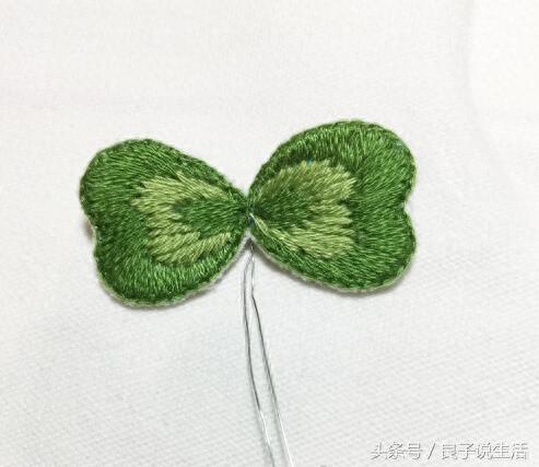 四叶草立体刺绣的小教程