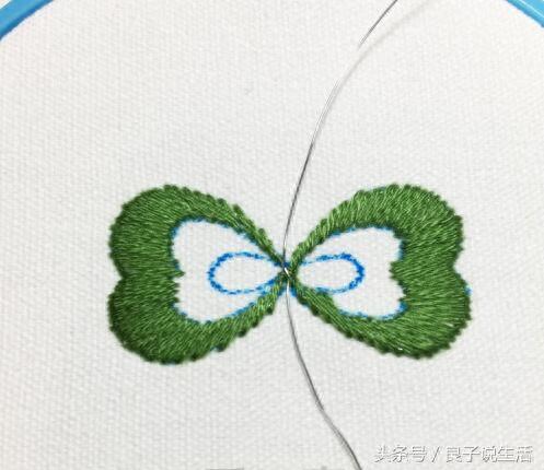 四叶草立体刺绣的小教程