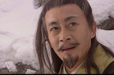 ​堕落为小人的大侠：中平无敌花铁干
