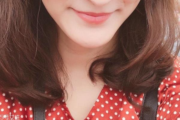 中长发怎么打理好看 5个中长发打理小技巧