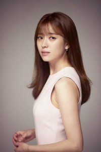 ​韩国女星韩孝周