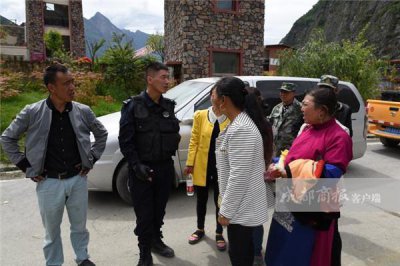 ​8名亲人失联已确认4人遇难 阿坝特警强忍悲痛坚守救援现场