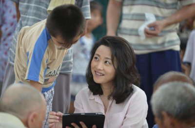 ​刘蓓事业顺利婚姻坎坷，三婚再嫁前夫，如今继子张若昀已成家
