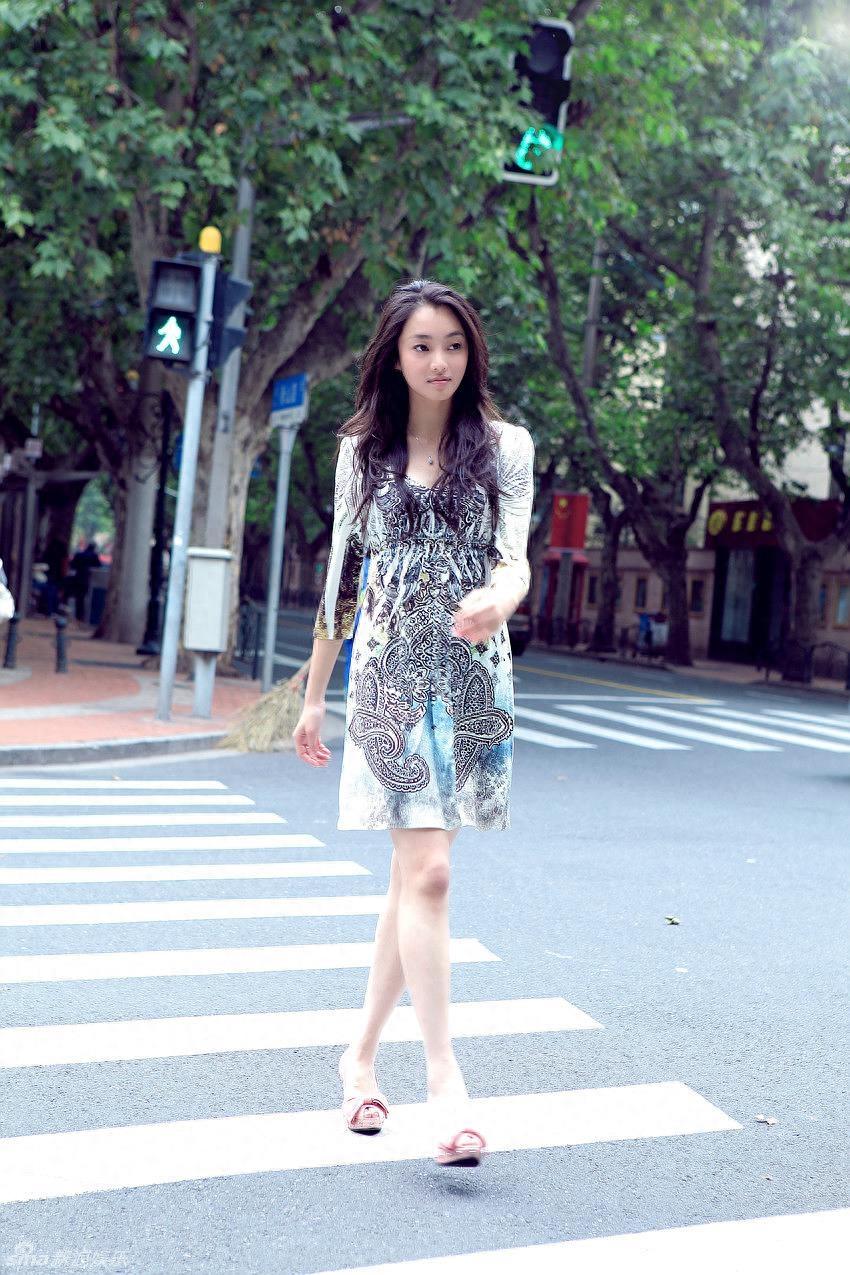 内地女星刘芊含