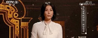 ​54岁王菲近况曝光：这个地方，她带女儿去了50次