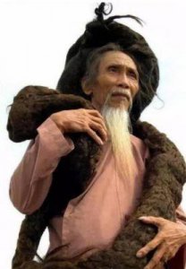 ​他拥有34cm世界最大雕像，比手腕粗，自曝坐歪痛到爆！