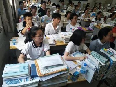 ​我参加过三次高考，学了烟草专业，说说烟厂真实收入和就业