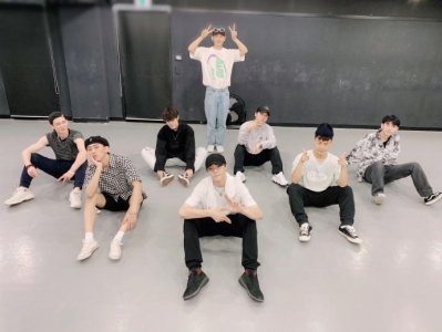 ​190910 陈立农更新微博晒训练日常照 期待“专属”与粉丝的机会