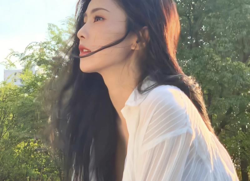 英文单词隐藏式表白（几日不见表情包）