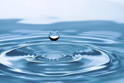 ​什么是碱性水——它是否健康