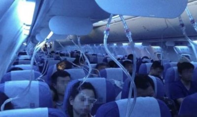 ​“国航飞机急降”的处罚来了！民航局：削减航班量 吊销飞行员执照