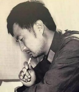​76岁任正非身价188亿，创华为、建5G、“战”美国，他是最帅男神