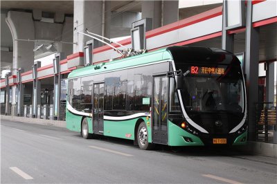 ​郑州公交B2路优化调整，“双源无轨”电车整装再出发